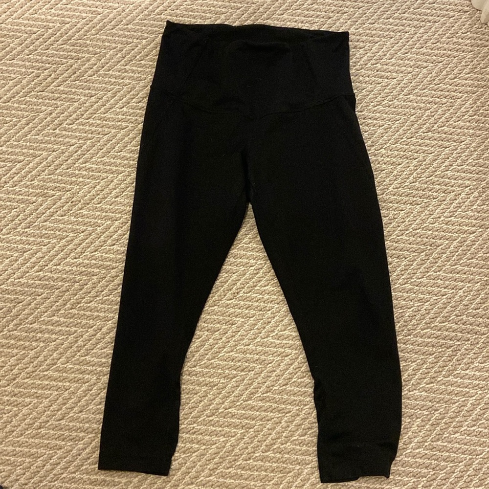 Women’s Medium Zella Black Leggins Capri
